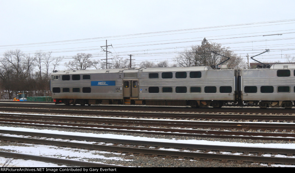 METX 1353 - Metra